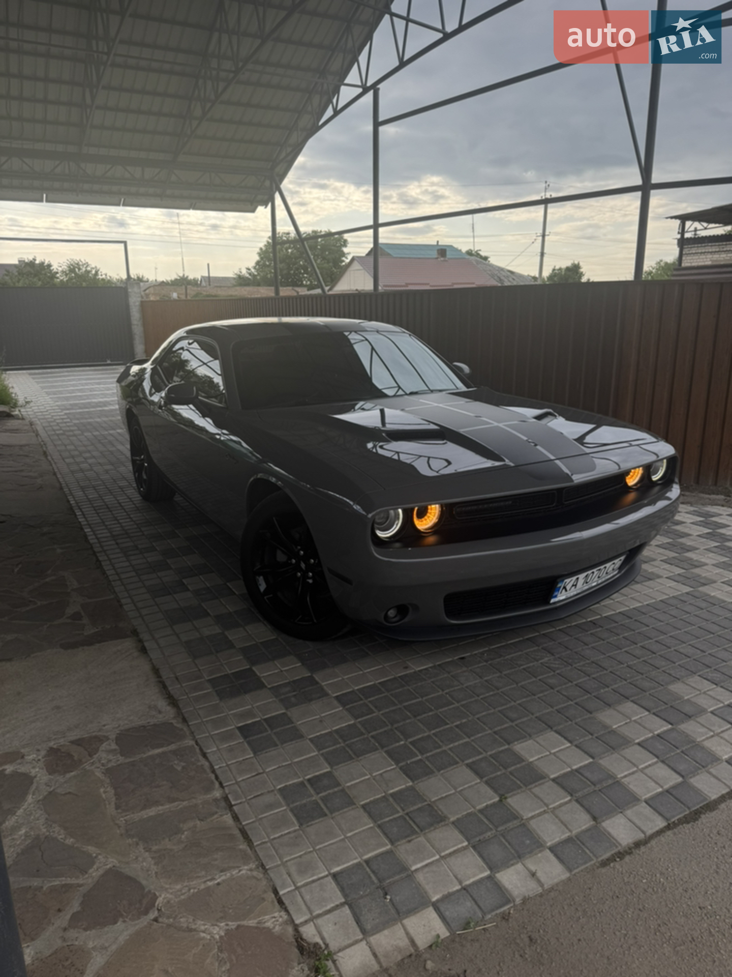 2017 Dodge Challenger - мініатюра 2