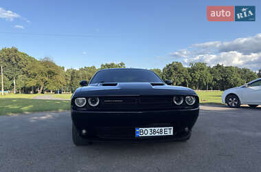 Купе Dodge Challenger 2019 в 