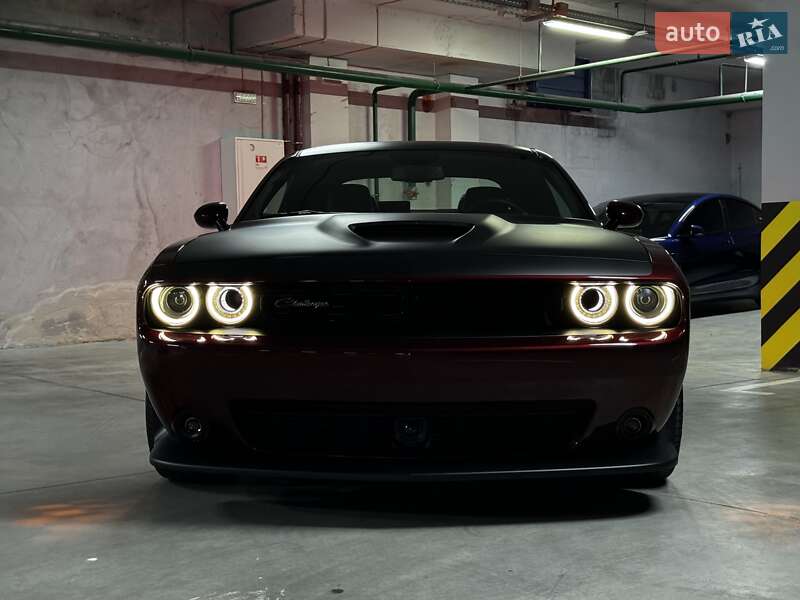 Купе Dodge Challenger 2023 в Киеве