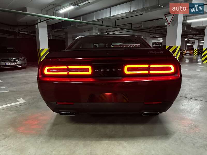 Купе Dodge Challenger 2023 в Киеве