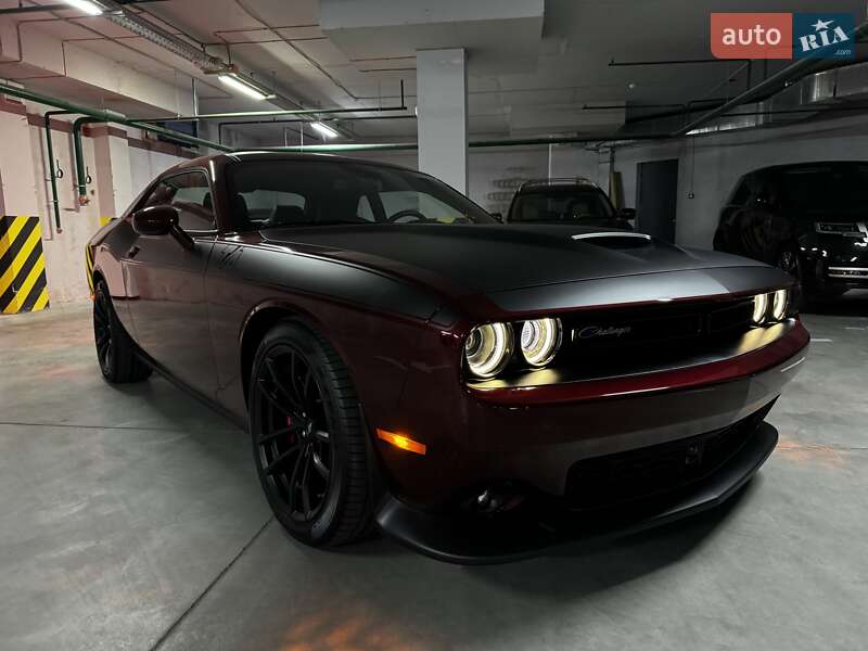 Купе Dodge Challenger 2023 в Киеве