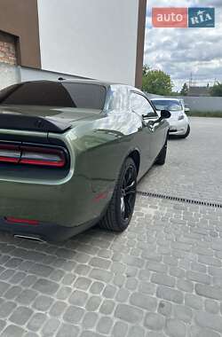 Купе Dodge Challenger 2018 в Львове