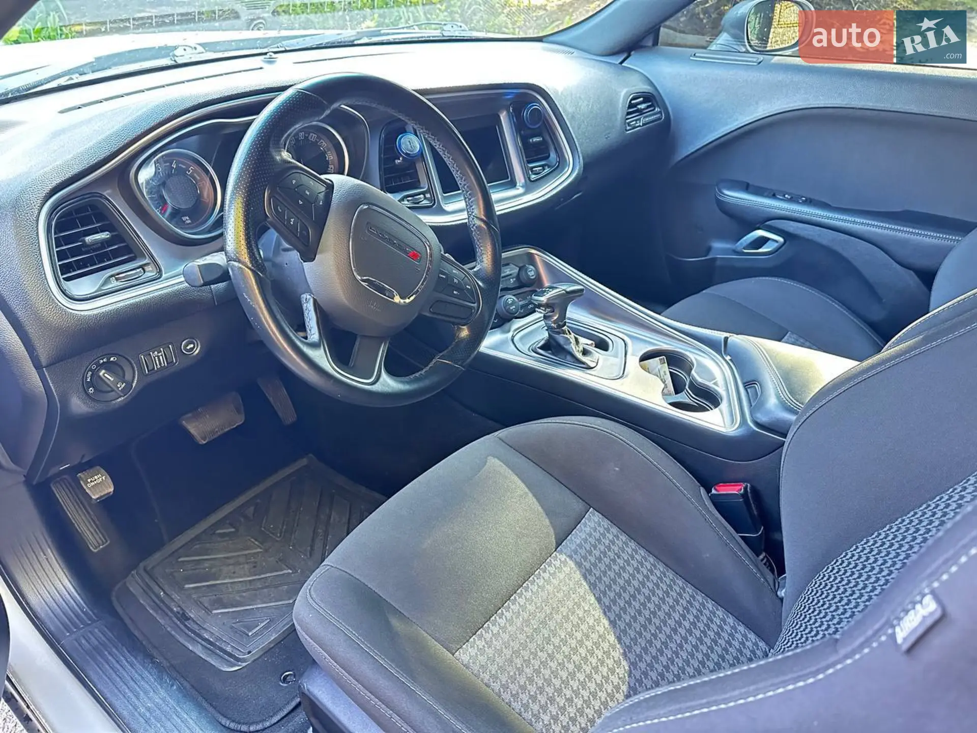 2021 Dodge Challenger - мініатюра 5