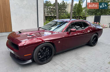 Купе Dodge Challenger 2019 в 