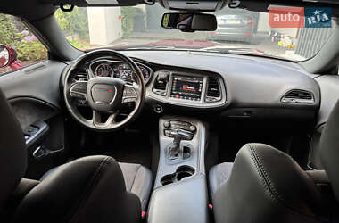 Купе Dodge Challenger 2019 в 