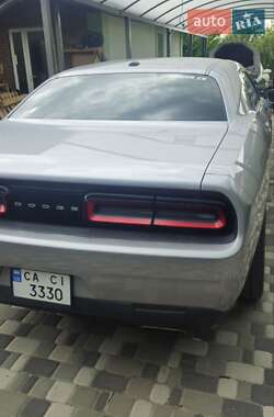 Купе Dodge Challenger 2017 в 