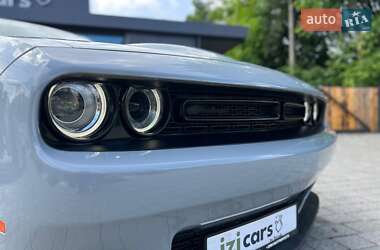 Купе Dodge Challenger 2021 в 