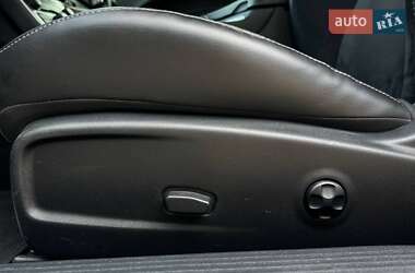 Купе Dodge Challenger 2021 в 