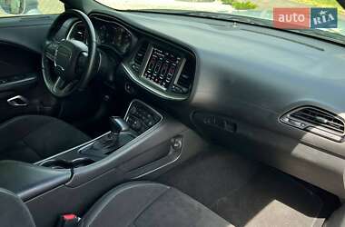 Купе Dodge Challenger 2021 в 