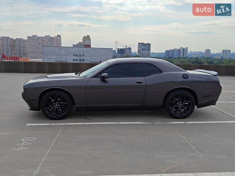 Купе Dodge Challenger 2020 в Киеве