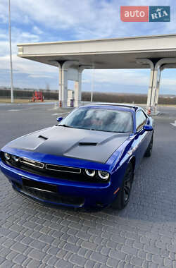 Купе Dodge Challenger 2019 в 