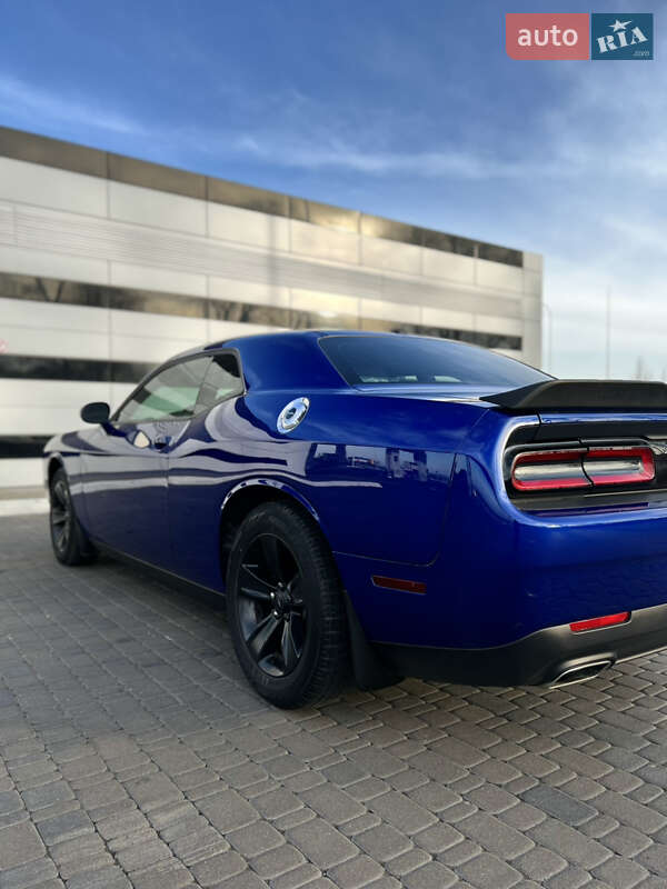 Купе Dodge Challenger 2019 в Умани