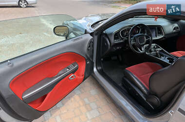 Купе Dodge Challenger 2017 в 