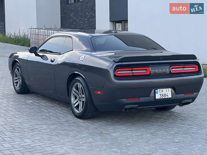 Купе Dodge Challenger 2015 в Ровно