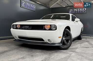 Купе Dodge Challenger 2013 в Киеве
