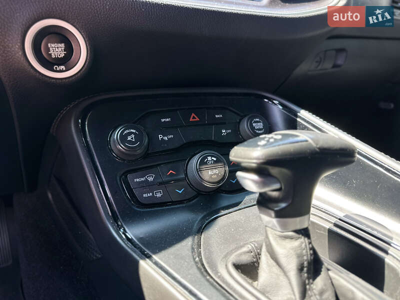 Купе Dodge Challenger 2016 в Харькове