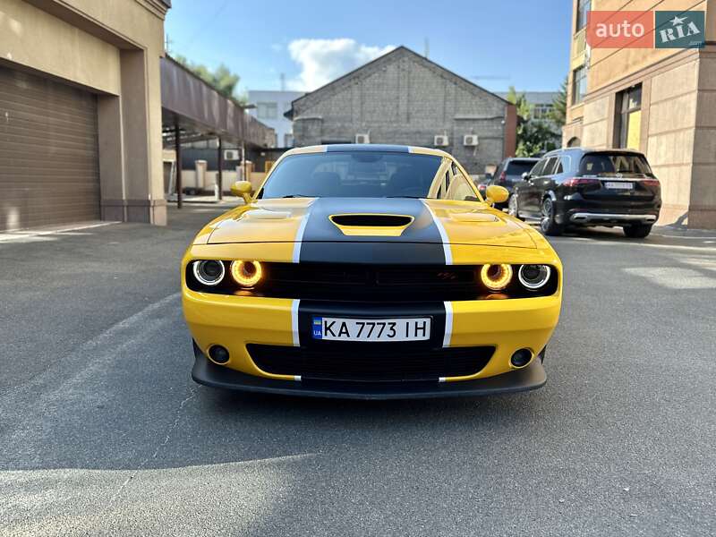 Купе Dodge Challenger 2020 в Киеве