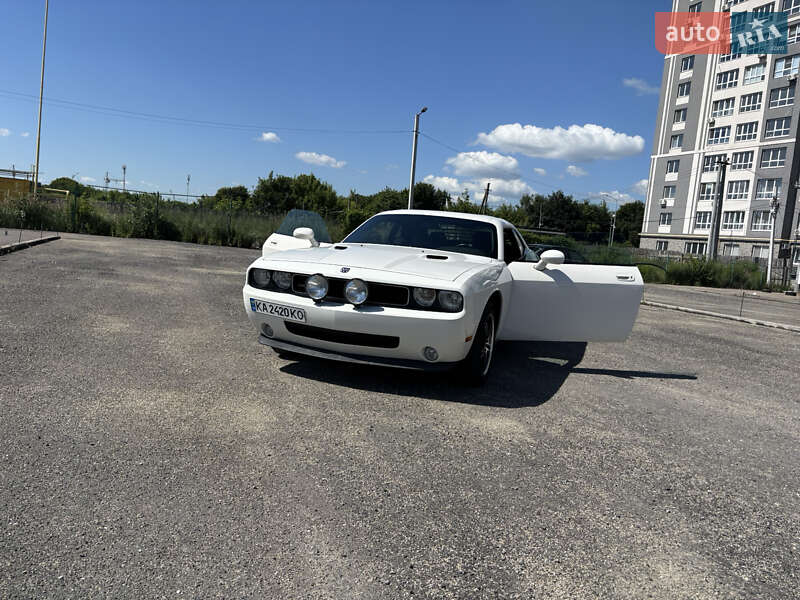 Купе Dodge Challenger 2008 в Киеве