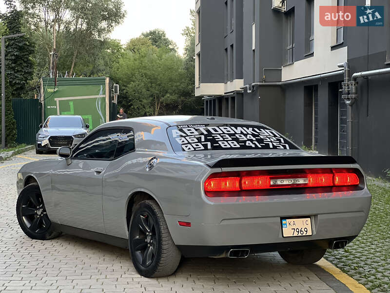 Купе Dodge Challenger 2013 в Ивано-Франковске