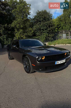Купе Dodge Challenger 2019 в Рівному