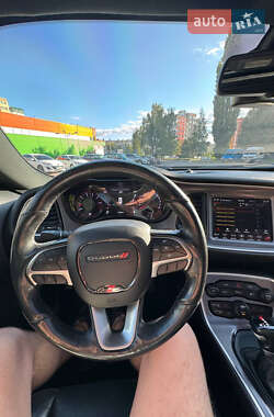 Купе Dodge Challenger 2019 в 