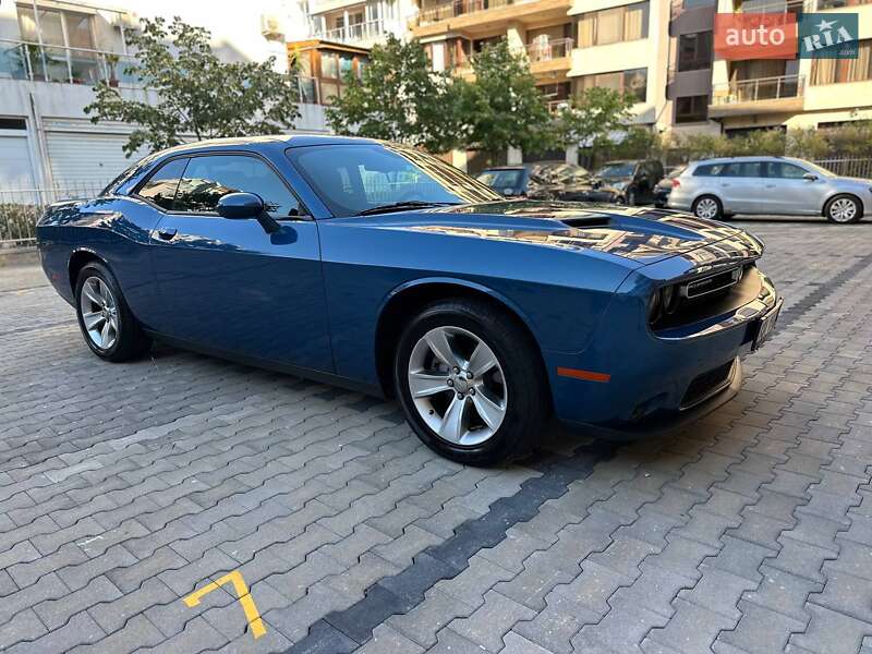 Купе Dodge Challenger 2021 в Киеве