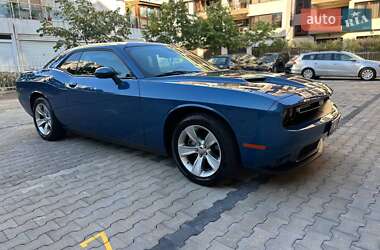 Купе Dodge Challenger 2021 в 