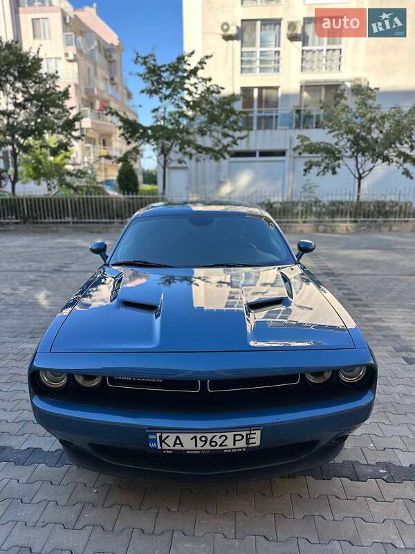 Купе Dodge Challenger 2021 в Киеве