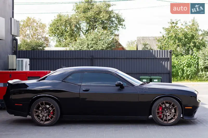 Dodge Challenger 2019