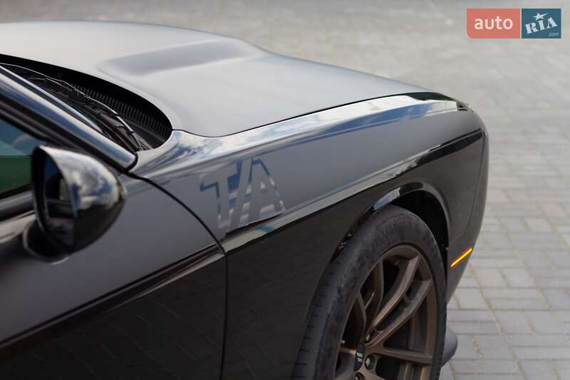 Купе Dodge Challenger 2019 в Киеве