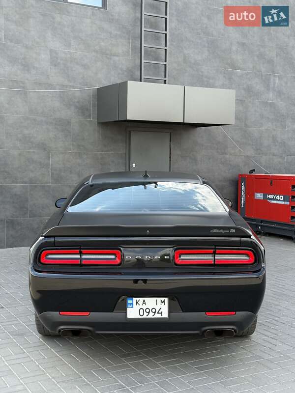 Купе Dodge Challenger 2019 в Киеве