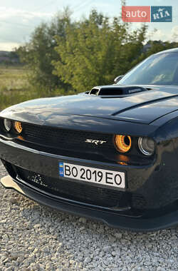 Купе Dodge Challenger 2019 в 