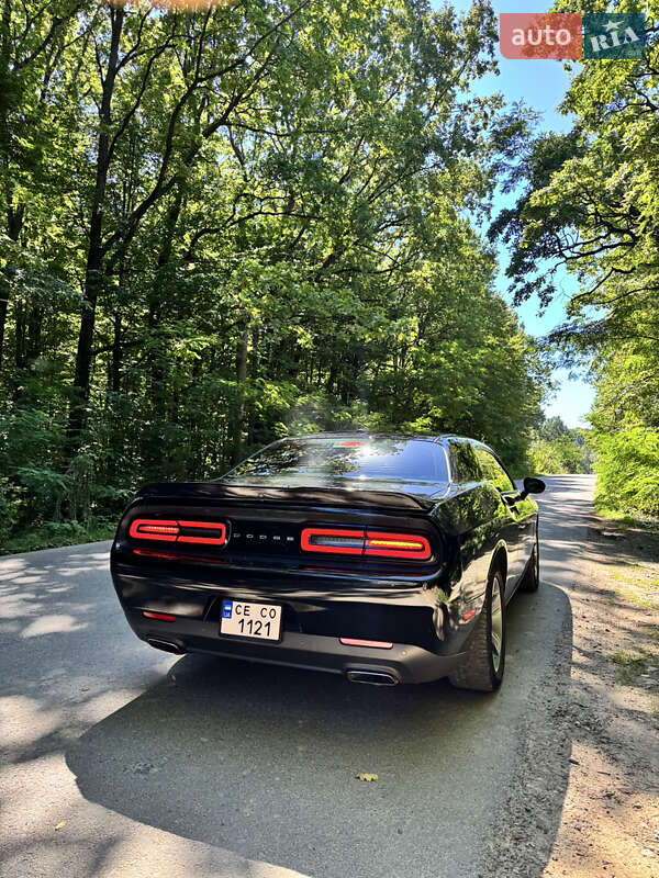 Купе Dodge Challenger 2015 в Чернівцях фото 4 Купе Dodge Challenger 2015 в Чернівцях