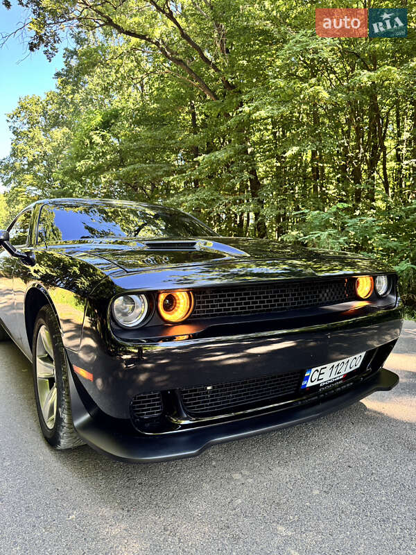 Купе Dodge Challenger 2015 в Чернівцях фото 17 Купе Dodge Challenger 2015 в Чернівцях