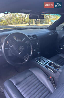 Купе Dodge Challenger 2013 в 
