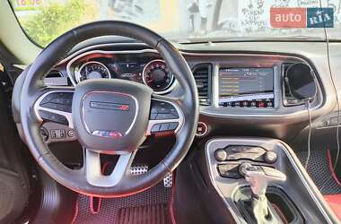Купе Dodge Challenger 2018 в 