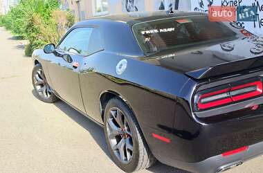 Купе Dodge Challenger 2018 в 