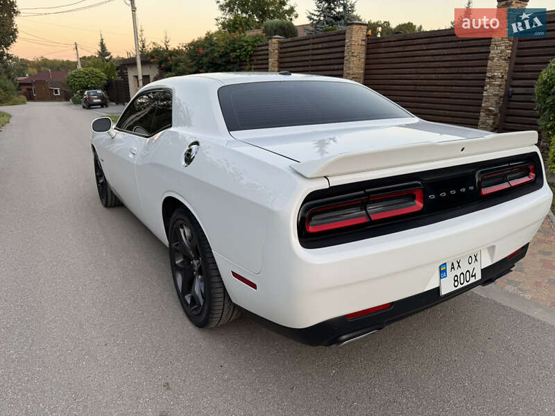 Купе Dodge Challenger 2019 в Харкові
