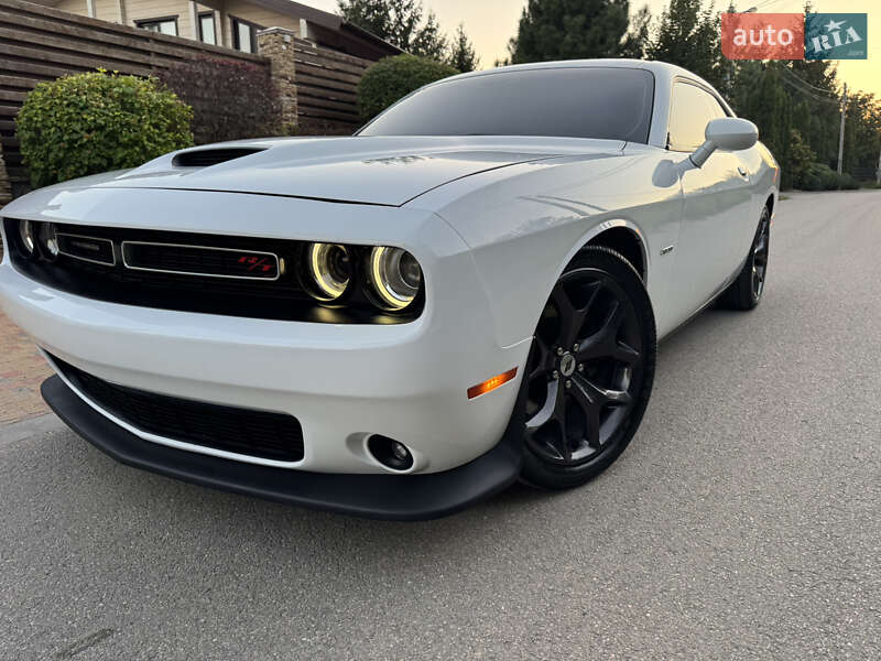 Купе Dodge Challenger 2019 в Харкові
