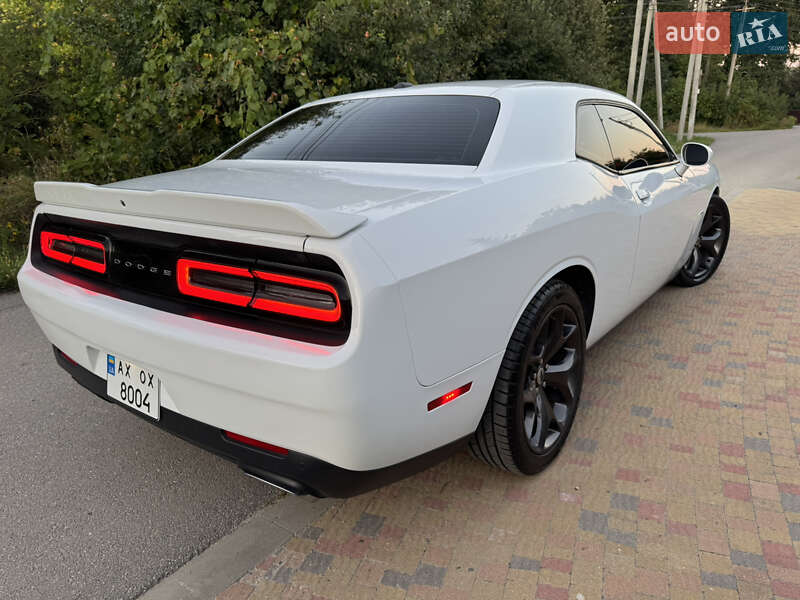 Купе Dodge Challenger 2019 в Харкові
