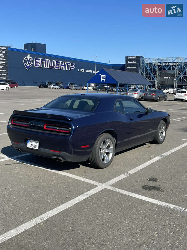 Купе Dodge Challenger 2016 в Ровно