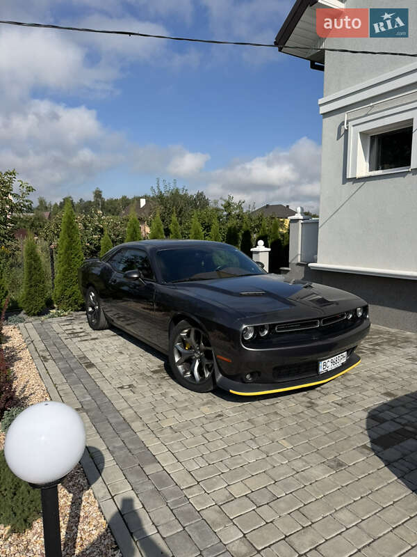 Купе Dodge Challenger 2016 в Львове фото 3 Купе Dodge Challenger 2016 в Львове