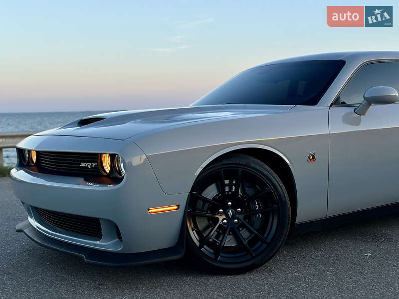 Купе Dodge Challenger 2021 в Черкассах