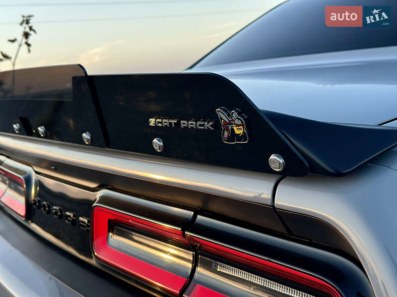 Купе Dodge Challenger 2021 в Черкассах