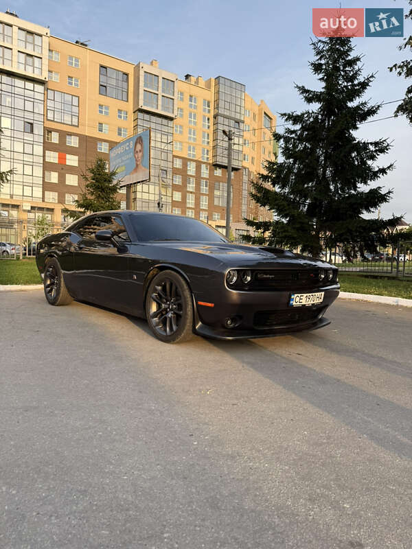 Купе Dodge Challenger 2021 в Черновцах