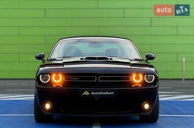 Купе Dodge Challenger 2018 в 