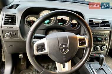 Купе Dodge Challenger 2014 в 