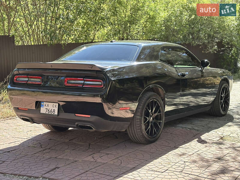Купе Dodge Challenger 2021 в Киеве