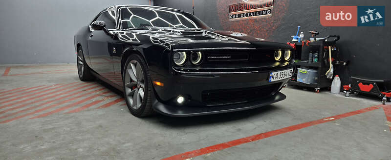 Купе Dodge Challenger 2017 в Днепре
