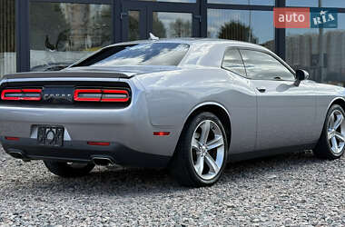 Купе Dodge Challenger 2015 в 